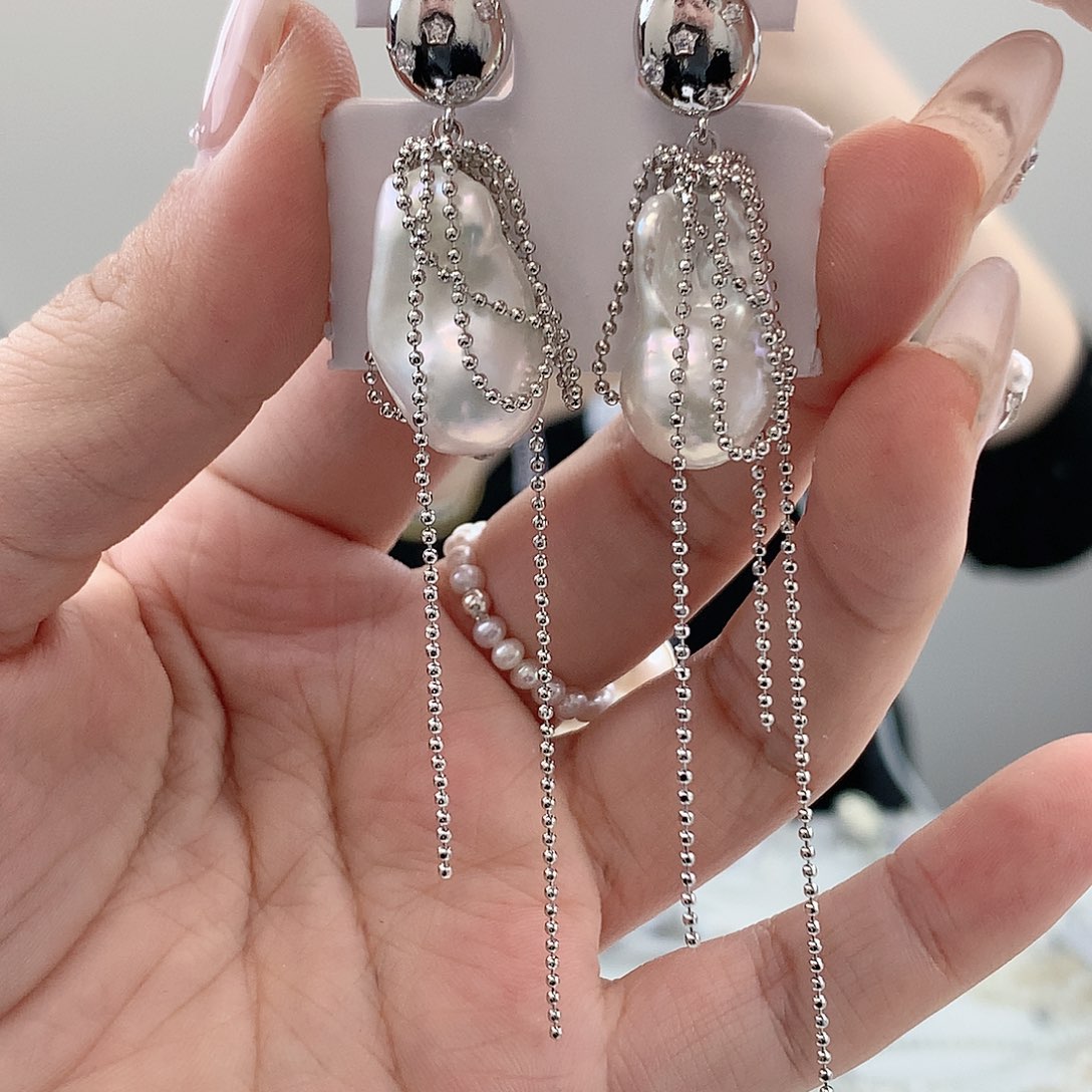 银S925镶嵌耳饰淡水珍珠?