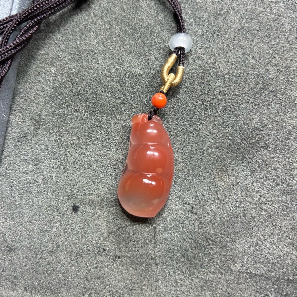 天然原矿南红玛瑙冰飘福豆挂件精美简约百搭