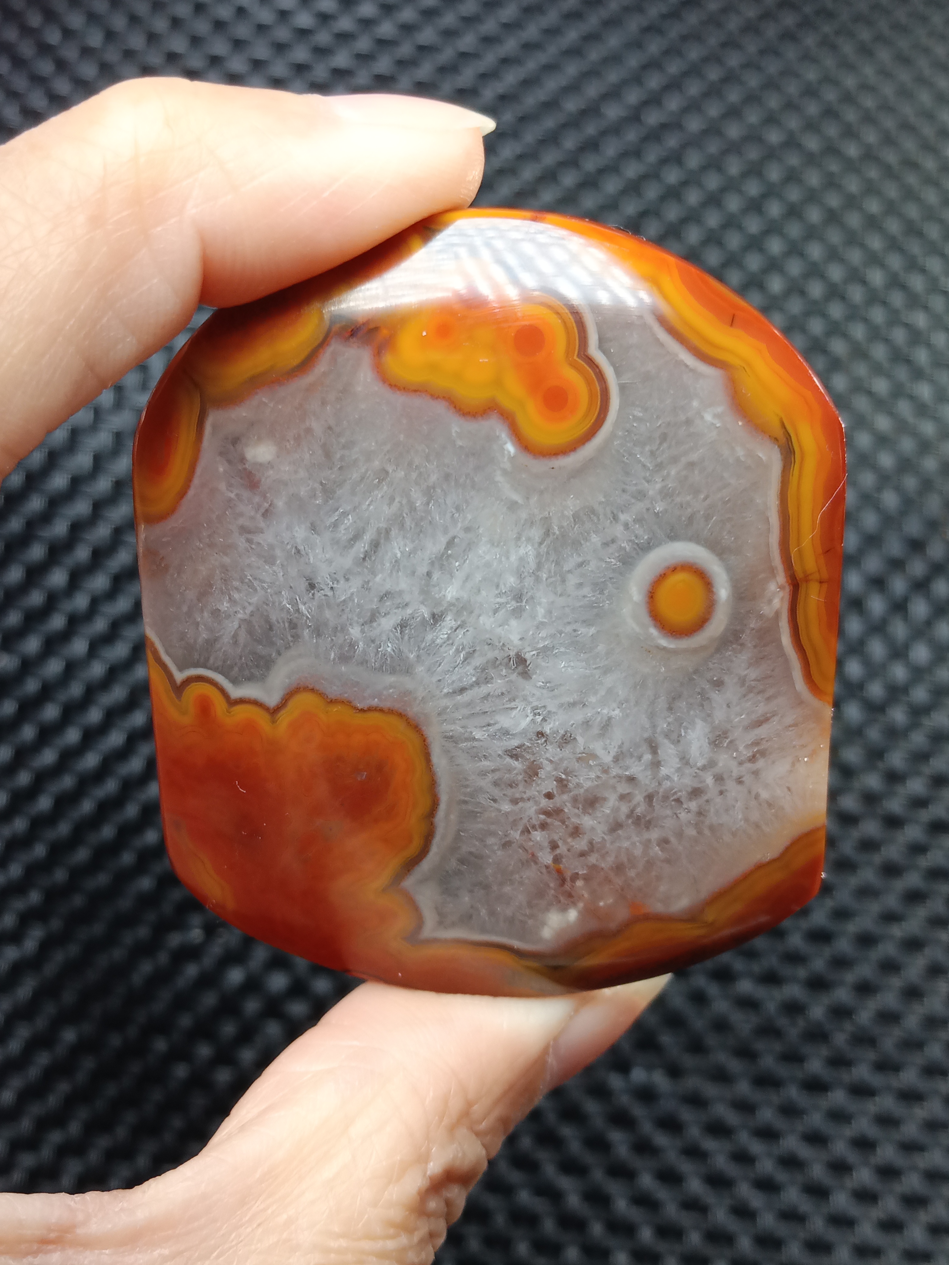 天然战国红玛瑙吊坠