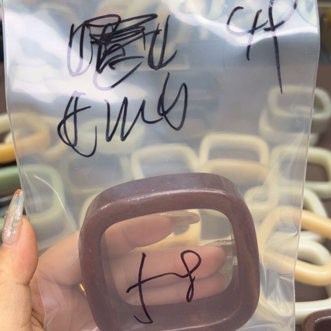 石英质玉手镯未镶嵌姚*