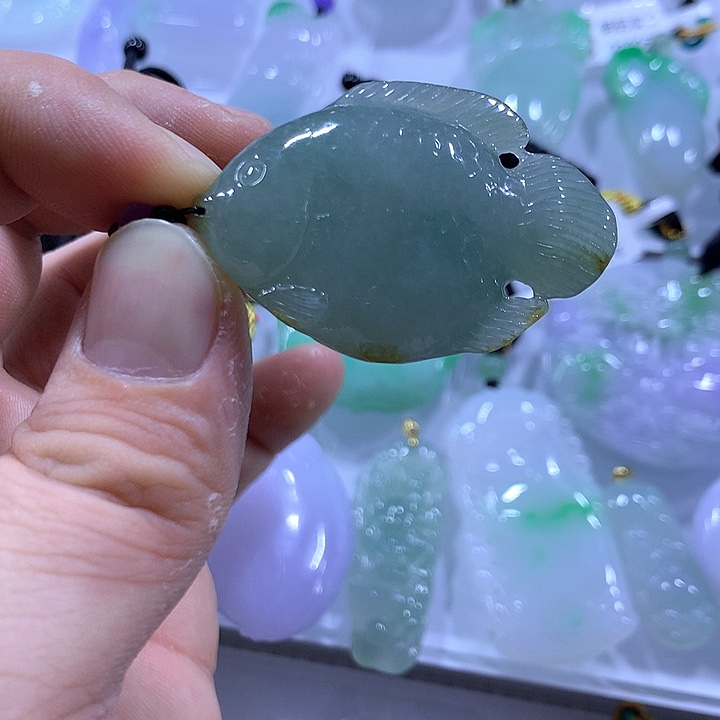 翡翠未镶嵌颈饰天然翡翠A货吊坠