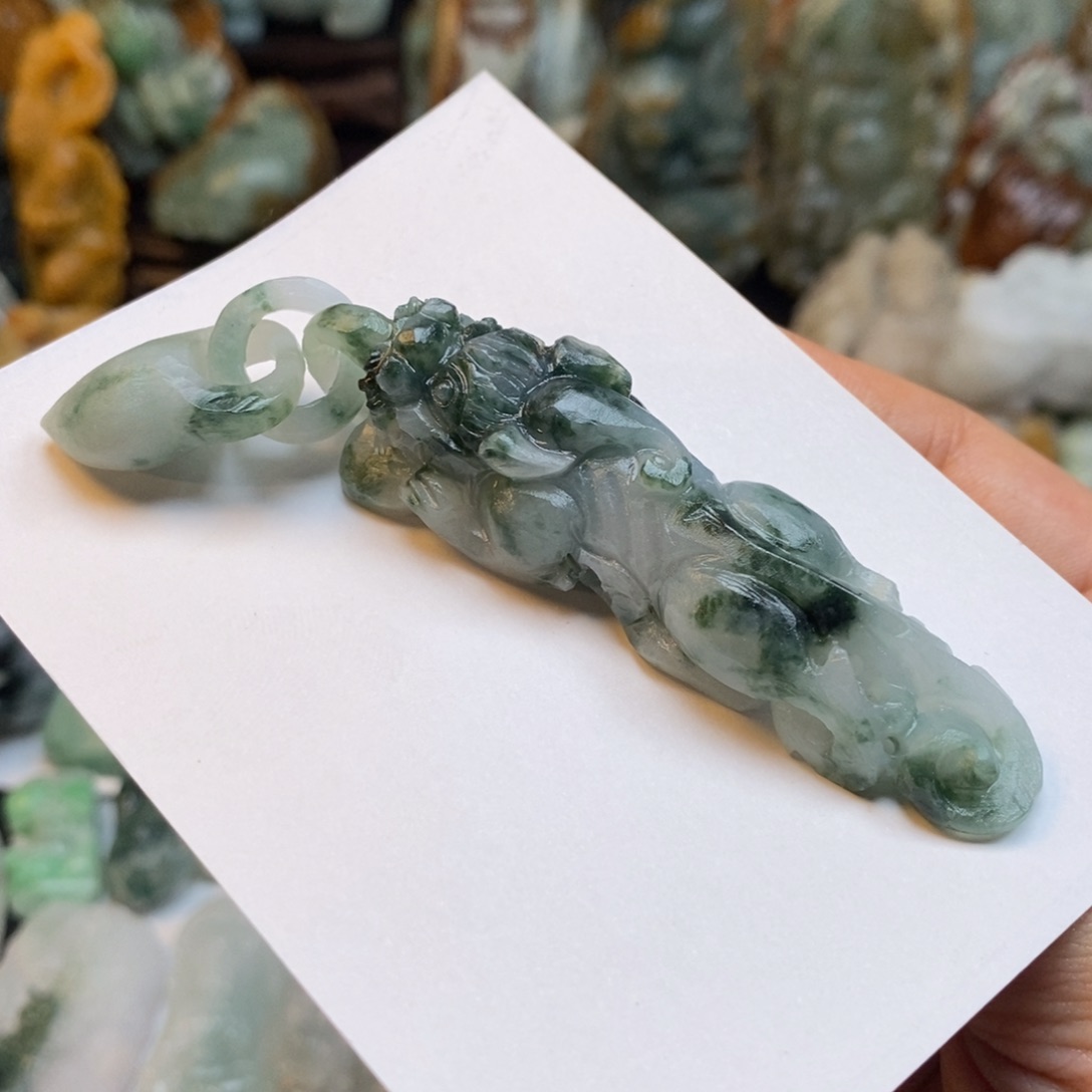 定制翡翠未镶嵌特色79