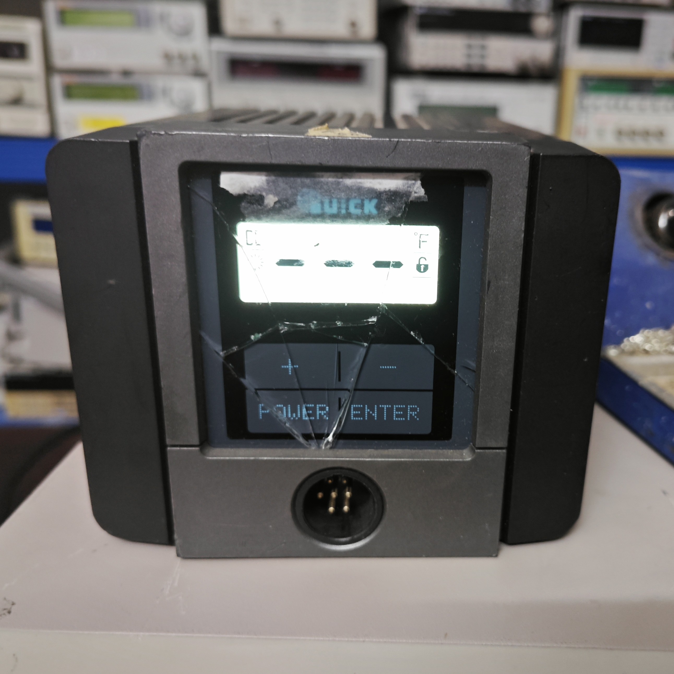 TS1100高频焊可以开机，玻璃破