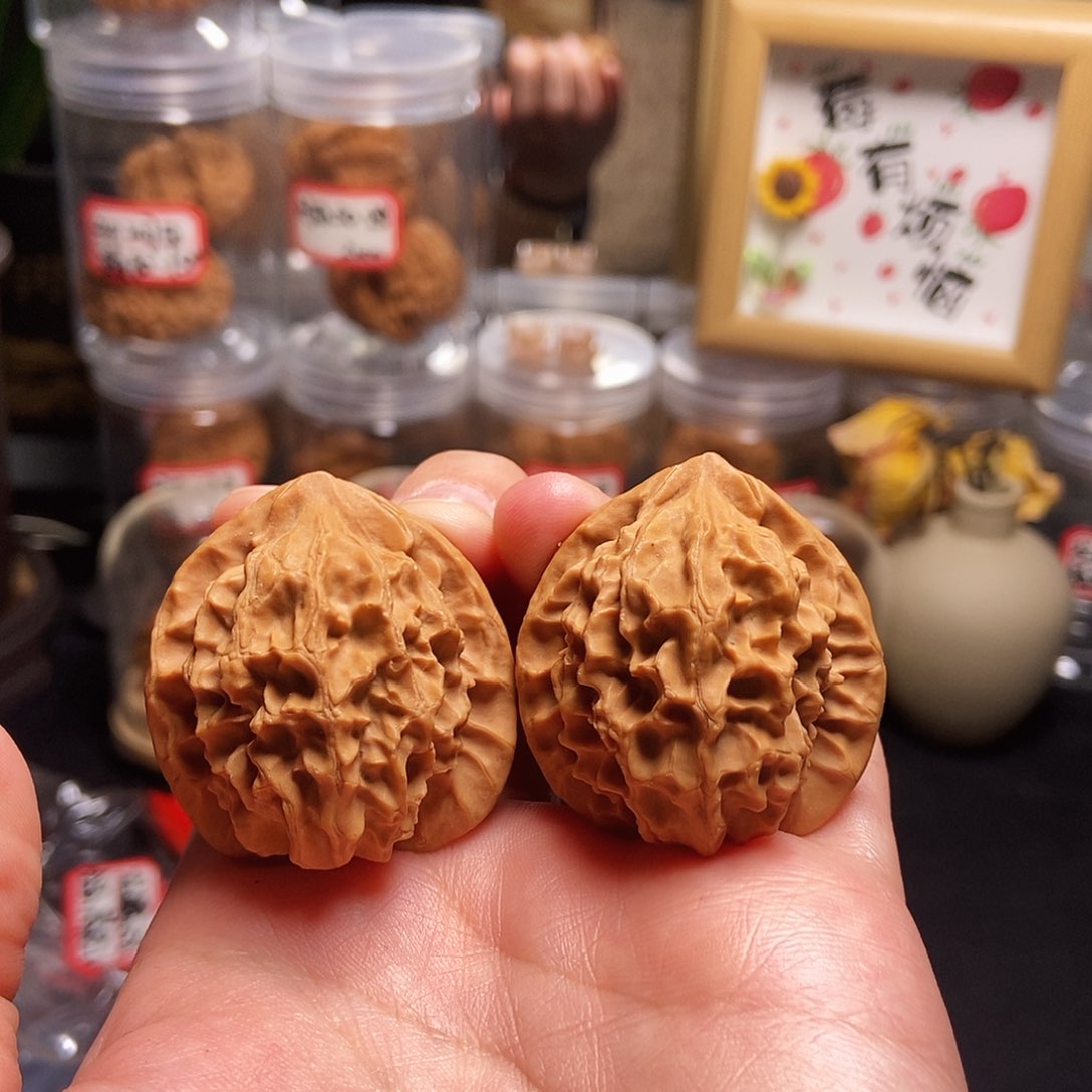 文玩核桃吊坠37龙鳞