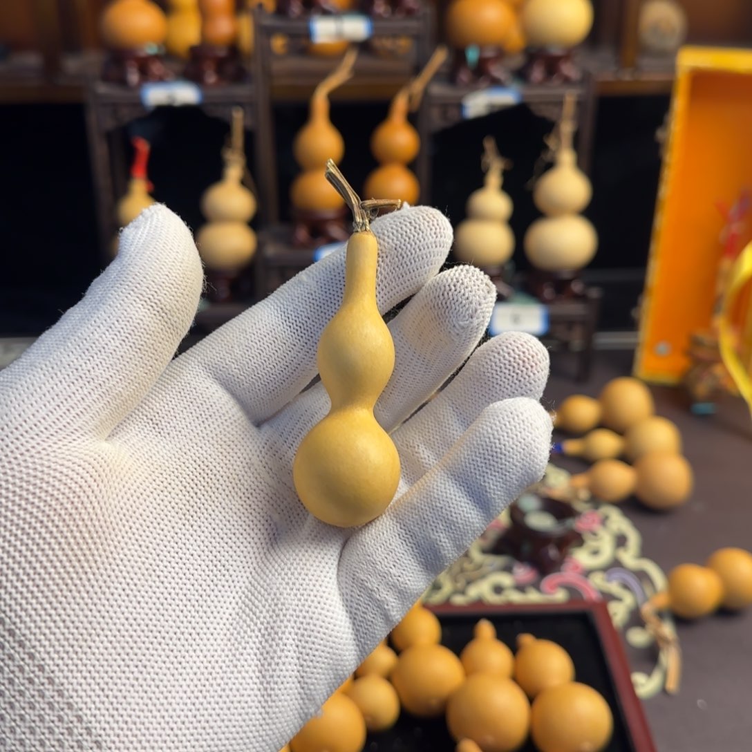 听***意葫芦闪拍，不退不换