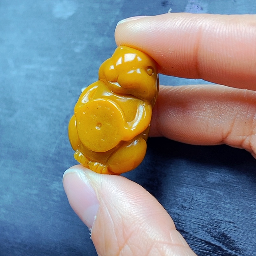 【闪购商品】石英质玉（黄龙玉）颈饰未镶嵌