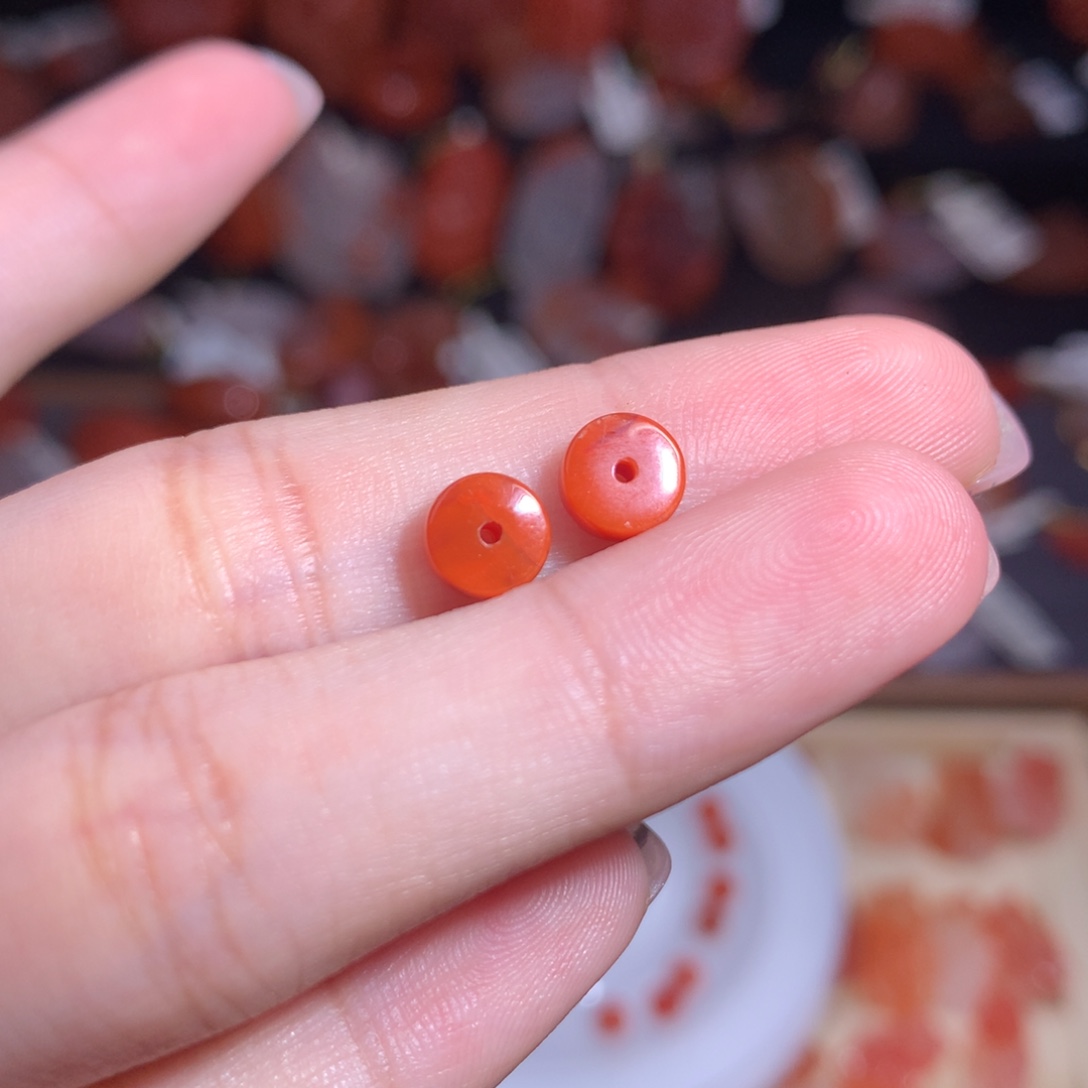 男***败南红玛瑙未镶嵌珠宝半成品药片不退换