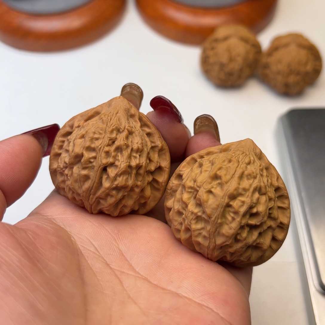 文玩核桃吊坠3号40金牛全品