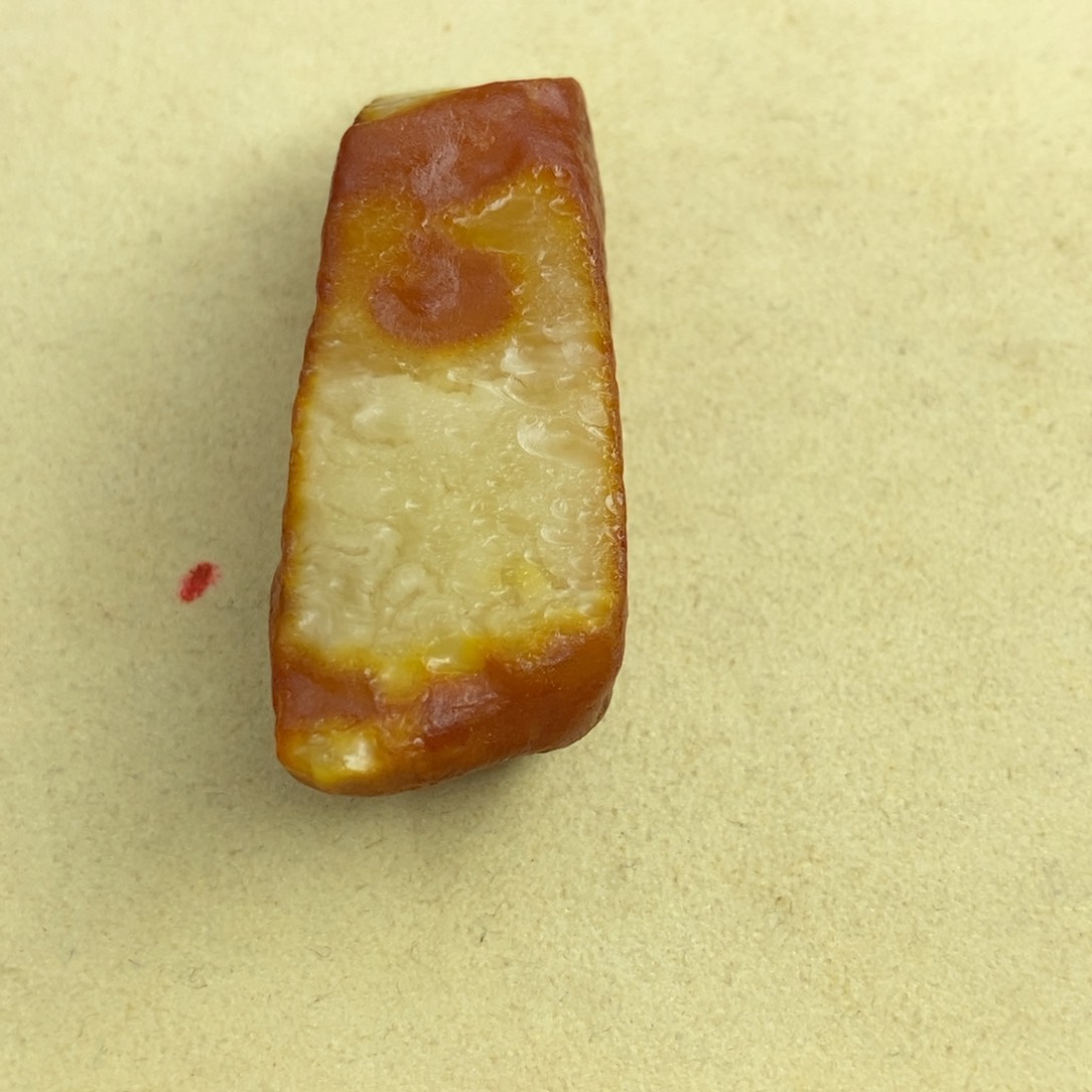 未镶嵌定制蜜蜡莱*河梨