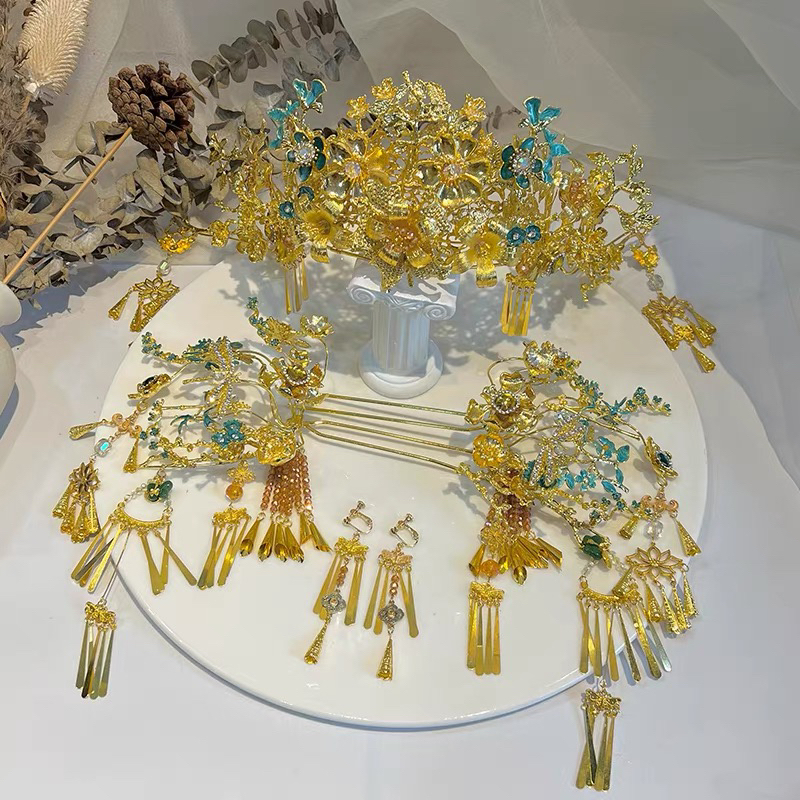 Z8151新娘中式金色轻奢凤冠步摇秀禾套装精致龙凤褂汉服婚礼饰品