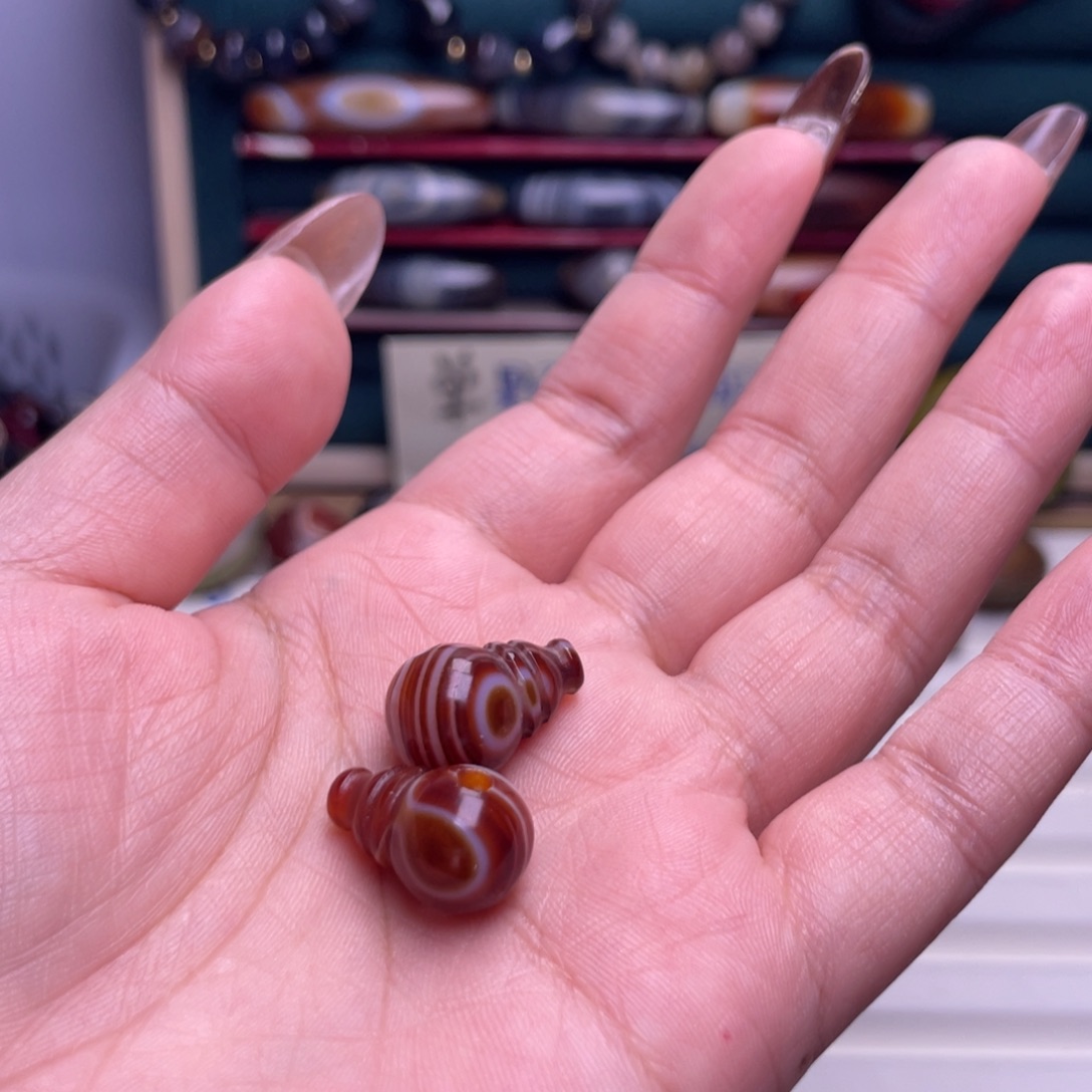 冷***、玛瑙/玉髓合金颈饰