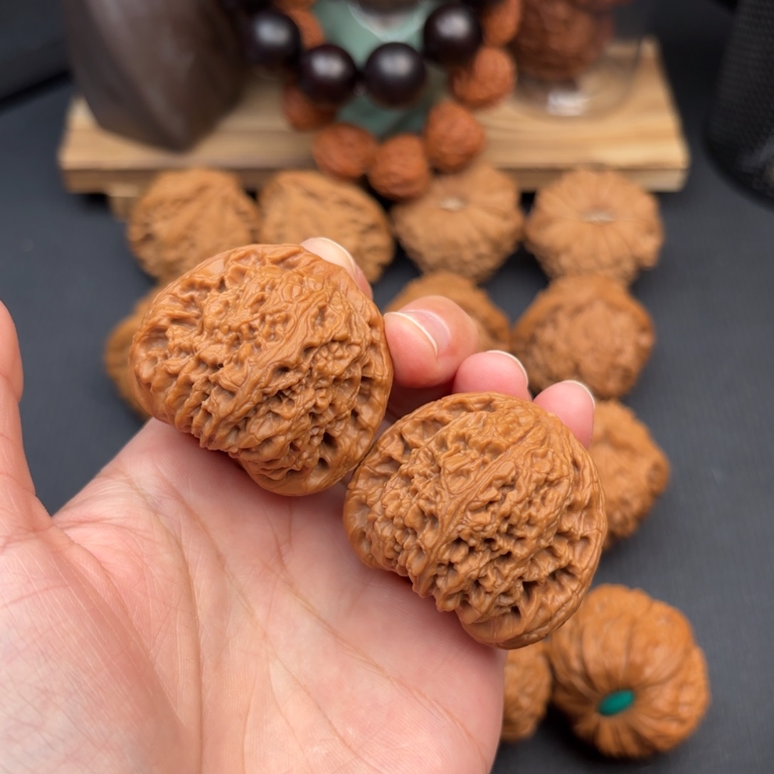 文玩核桃把件南疆42