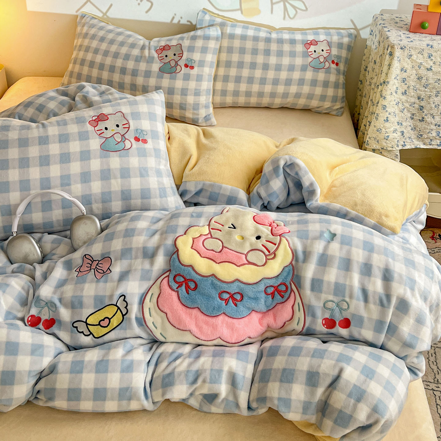 糖朵家纺- 高克重牛奶绒重工贴布绣四件套学生宿舍