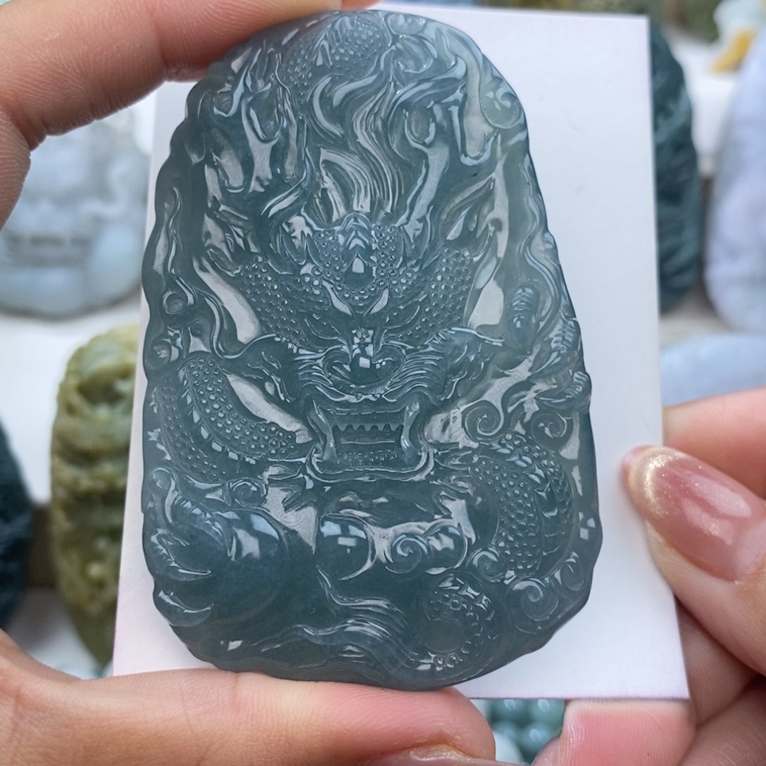 未镶嵌定制翡翠龙牌