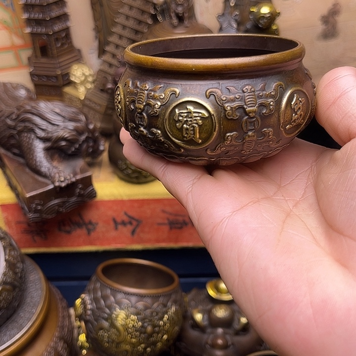 精美铜器点击下单