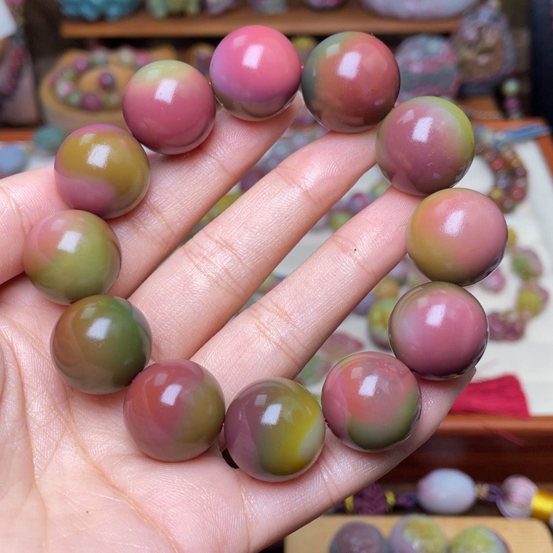 玛瑙/玉髓珠宝半成品未镶嵌抛****驰盐源玛瑙西瓜手串