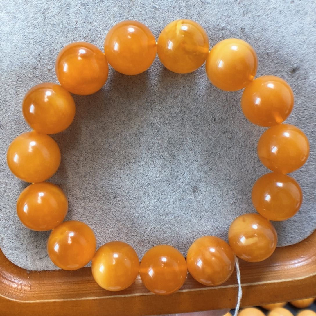未镶嵌蜜蜡手串蜜蜡