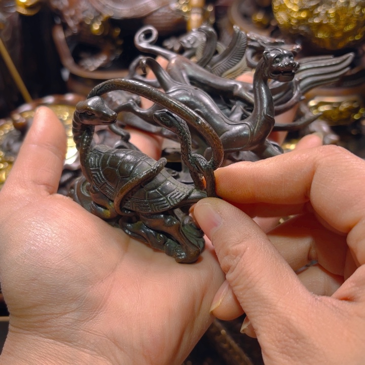 铜器摆件收收藏藏