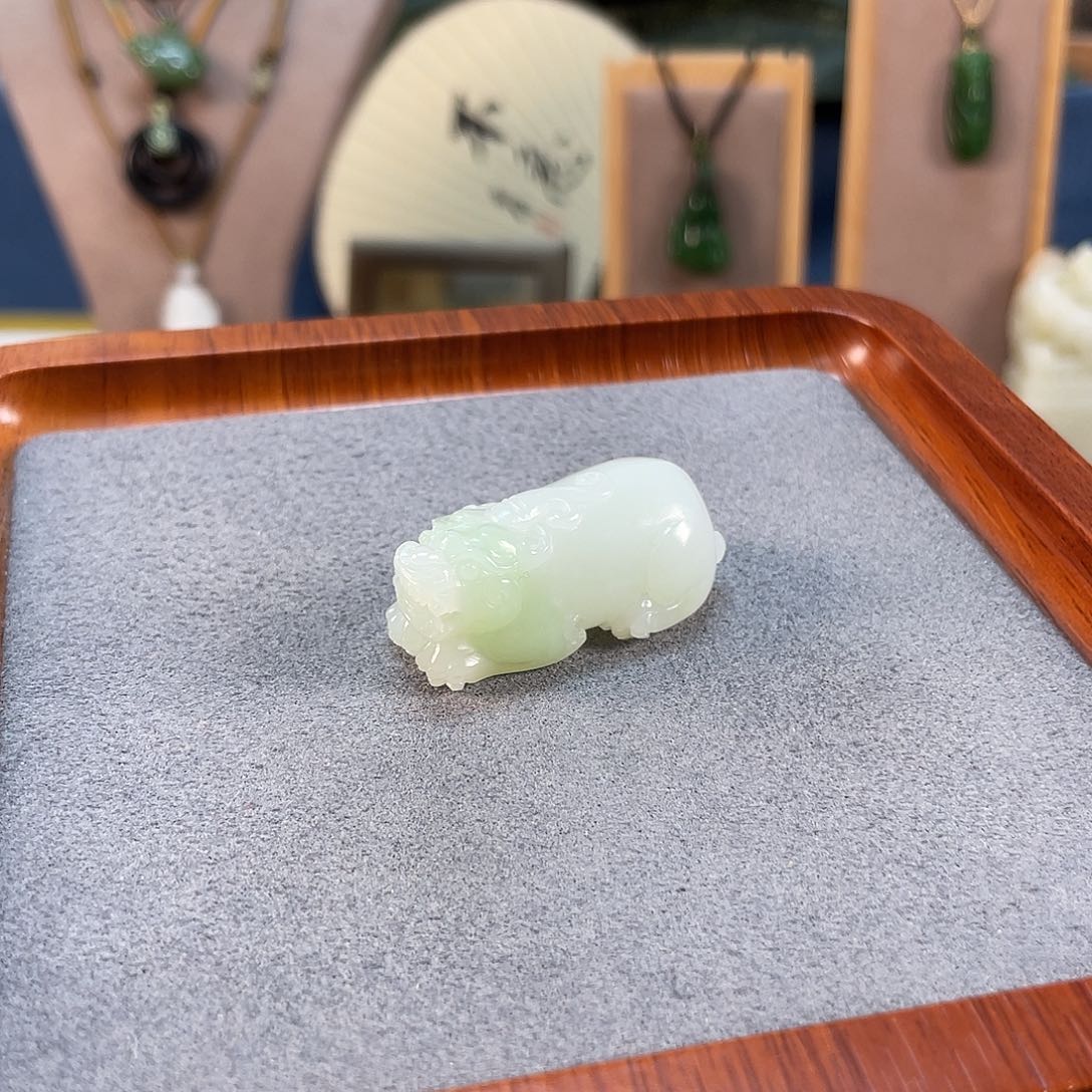 和田玉未镶嵌吊坠(不含链)