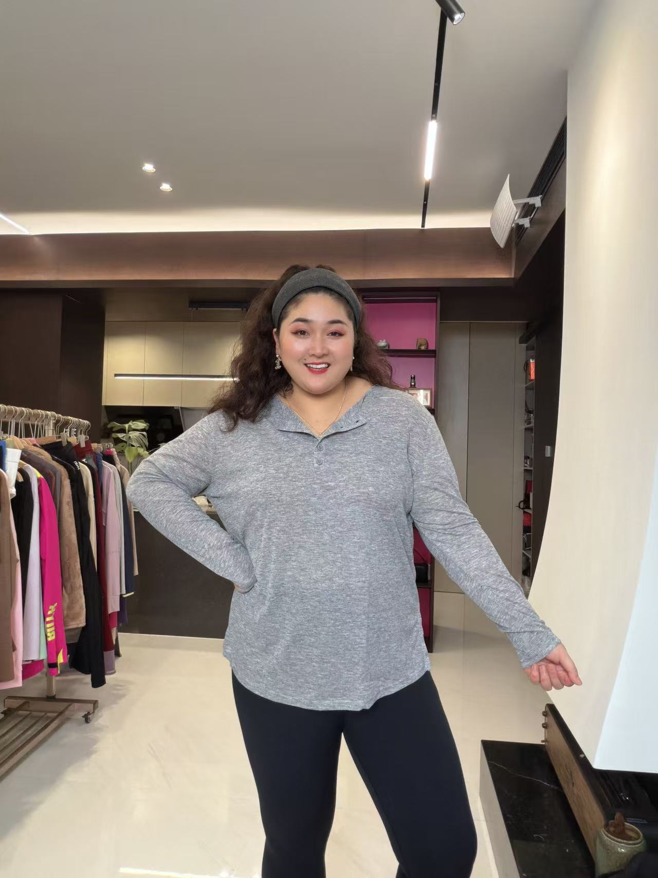 励志女孩大码瑜伽健身速干加长加大纽扣款宽松长袖罩衫上衣SY-B3