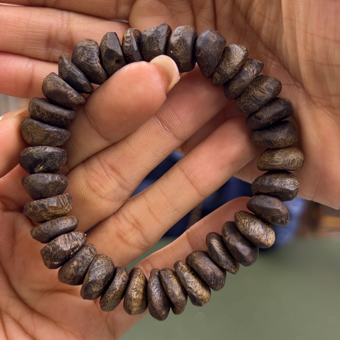 沉香手串海南流油王沉水包壳卡1.3/22g+