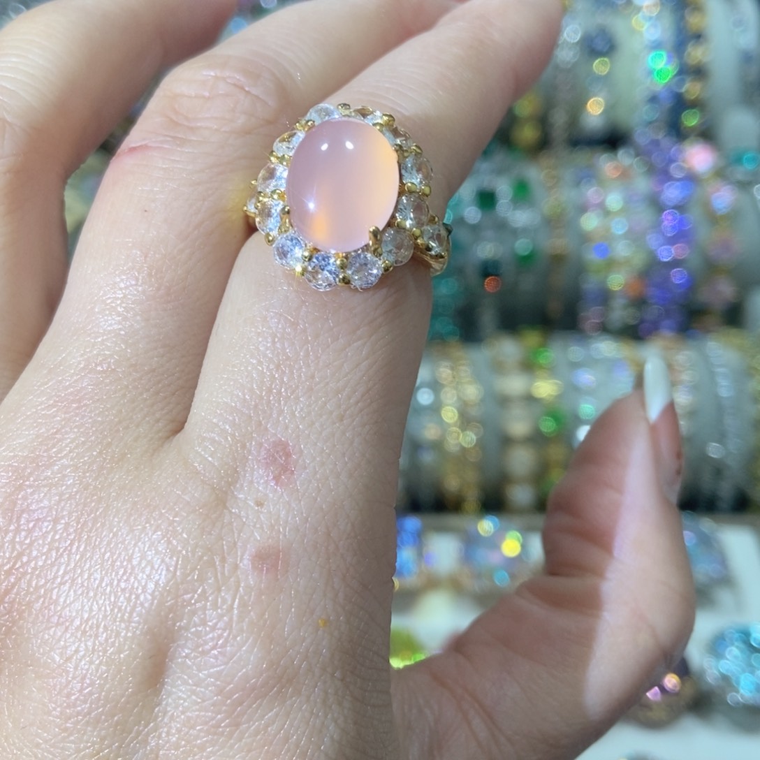 66锆石（处理）戒指