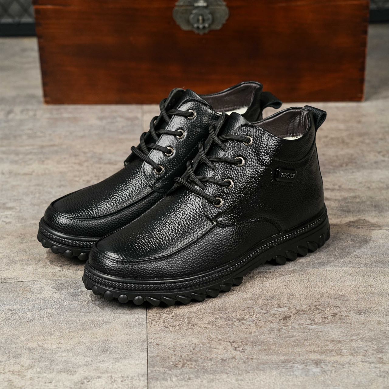 2025冬季新款头层牛皮羊毛防滑耐磨休闲保暖男靴9919