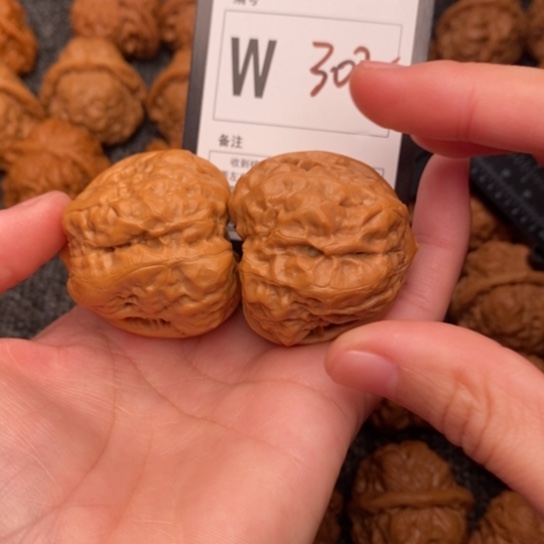 吊坠桃核我是第一百40