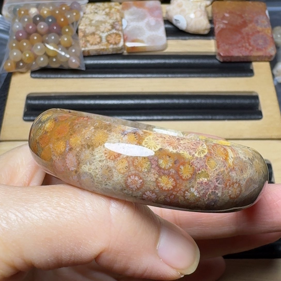 硅化玉51.5小彩花未镶嵌
