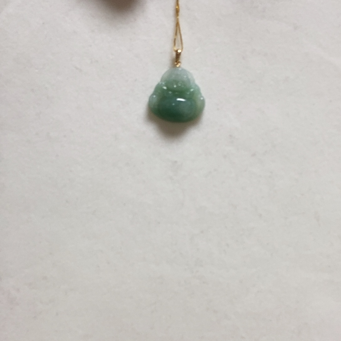 翡翠18K金镶嵌颈饰佛