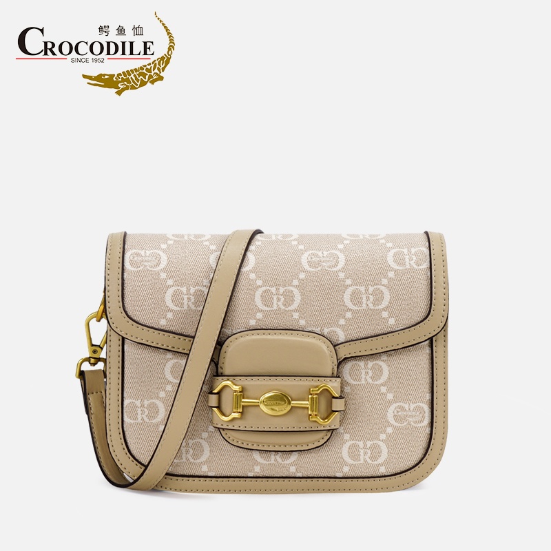 鳄鱼恤CB00029鳄鱼恤双C专用面料斜跨包卡其色女包