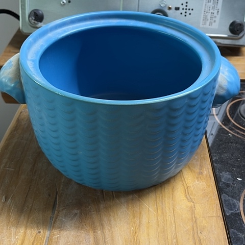 微瑕，明火，口径20，高12，2.5L无盖蓝色