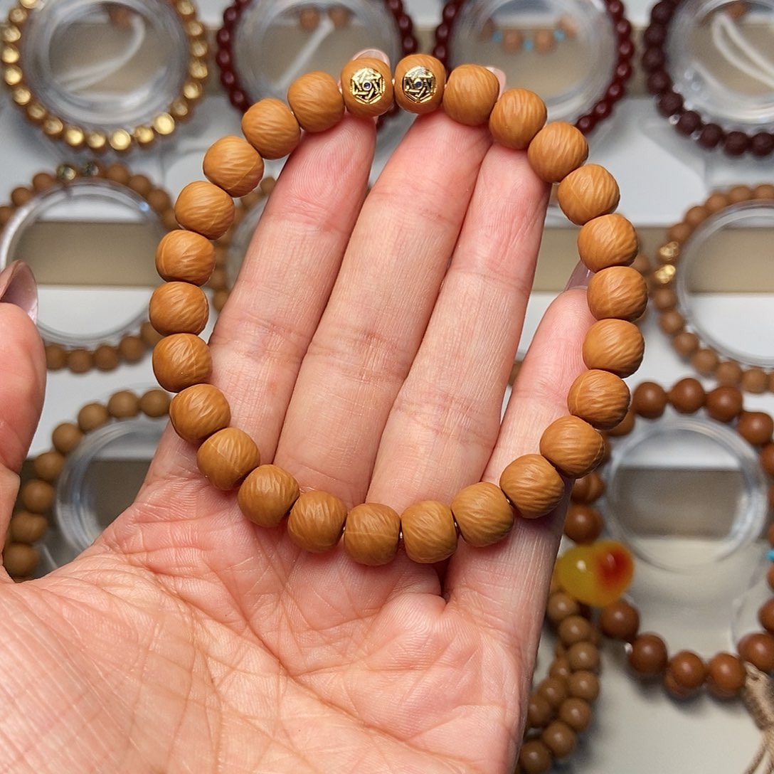 猴头核桃手串猴头云锦尺寸09左右