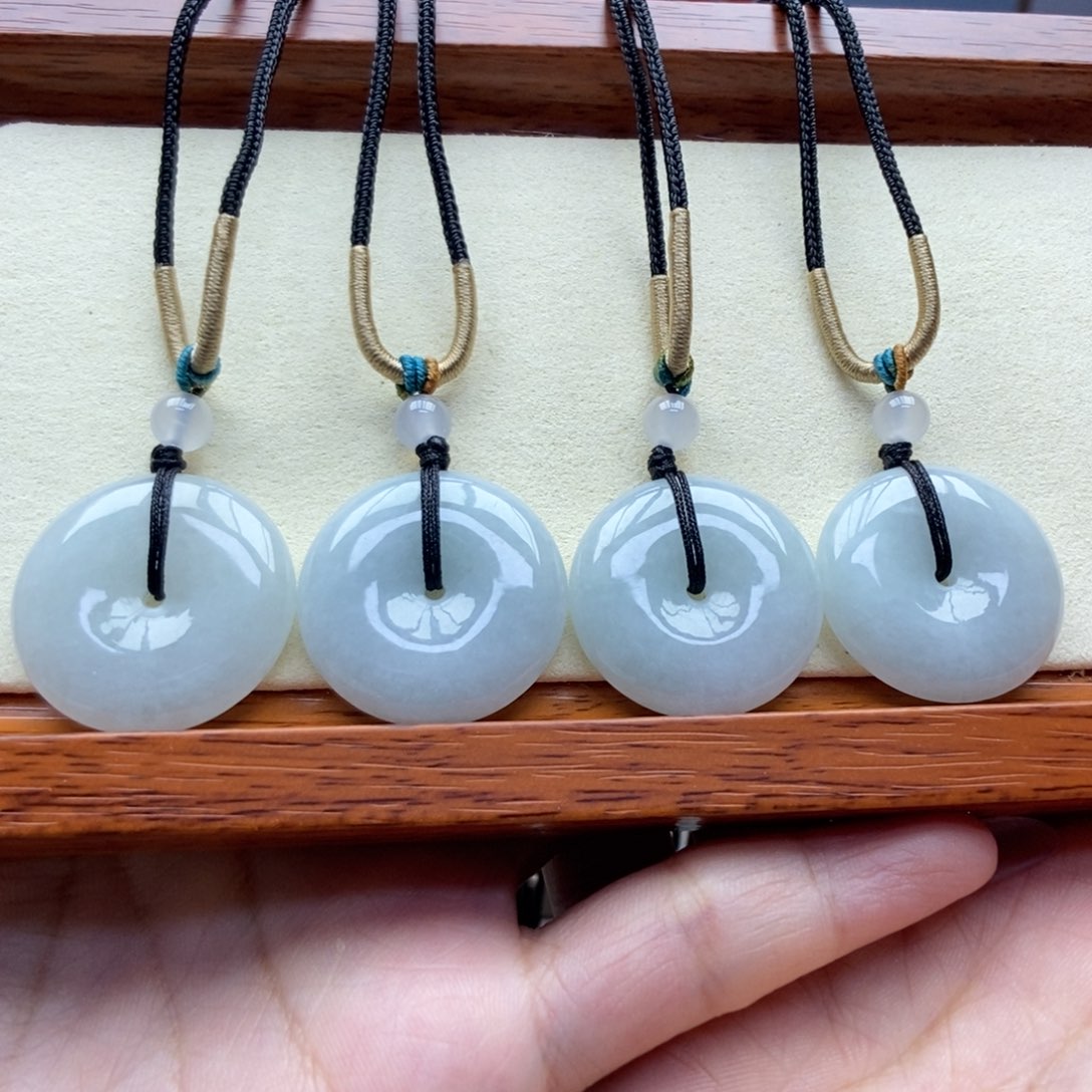 翡翠颈饰未镶嵌吊坠多样性发货发其一