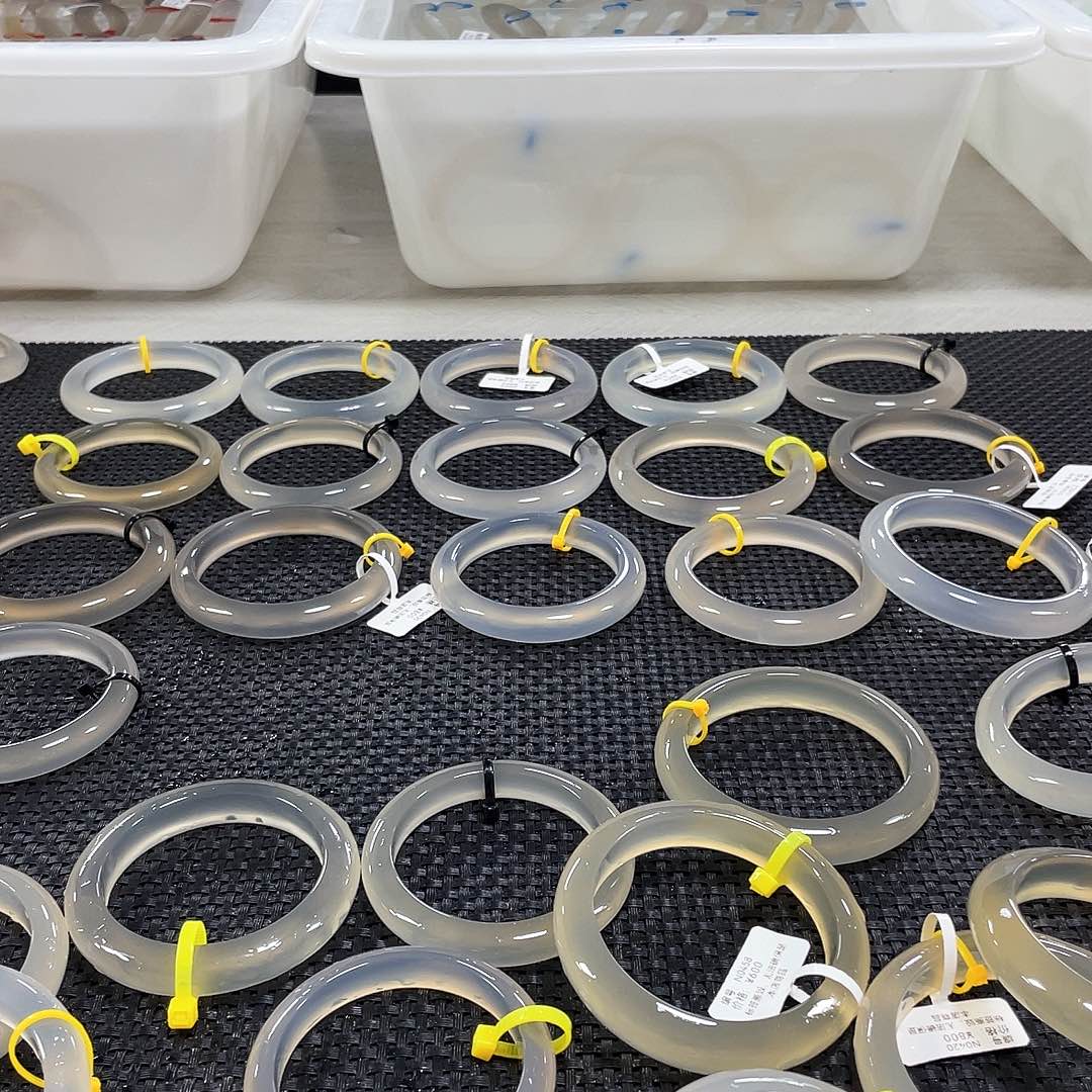 手镯玛瑙/玉髓未镶嵌