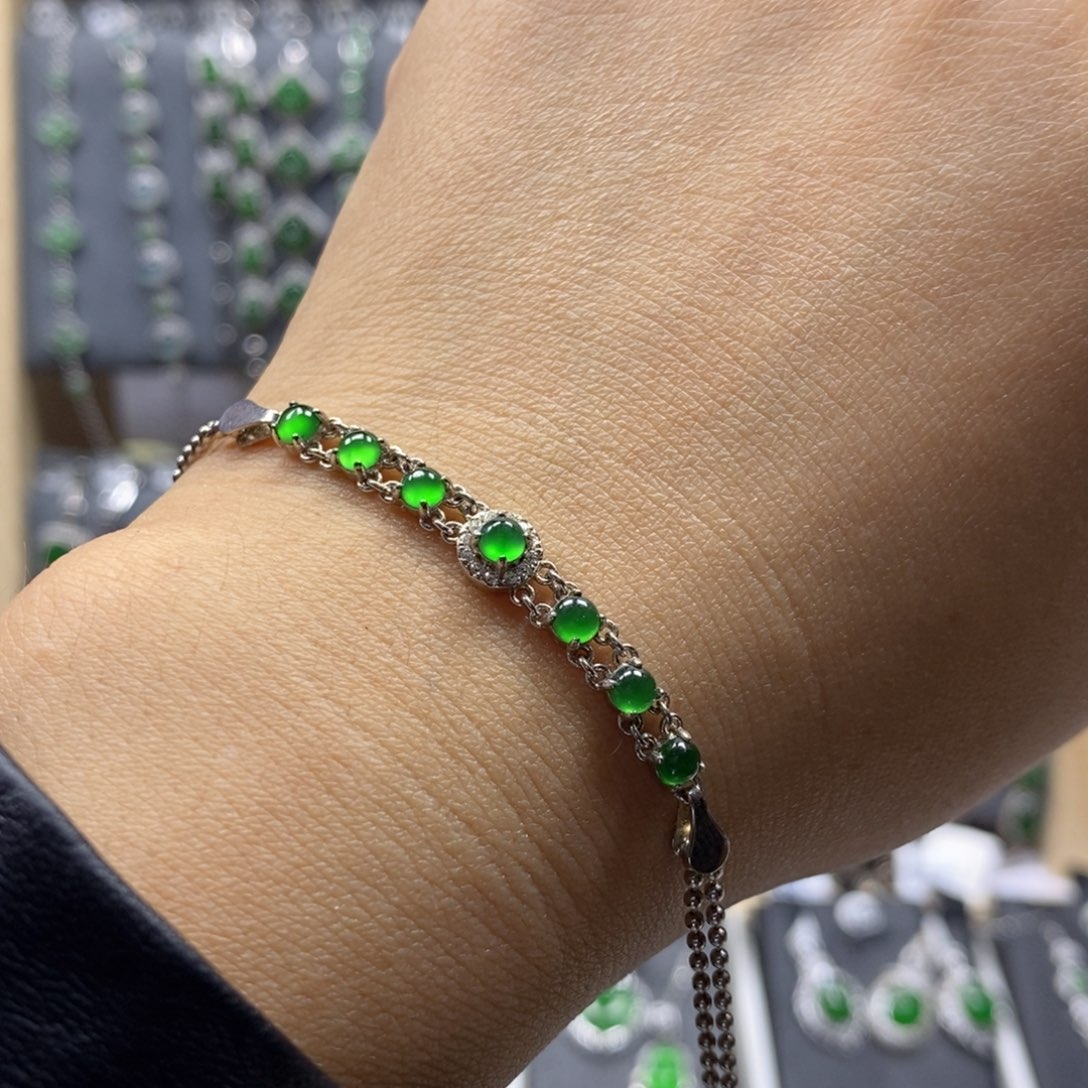 翡翠颈饰银S925镶嵌74翡翠手链