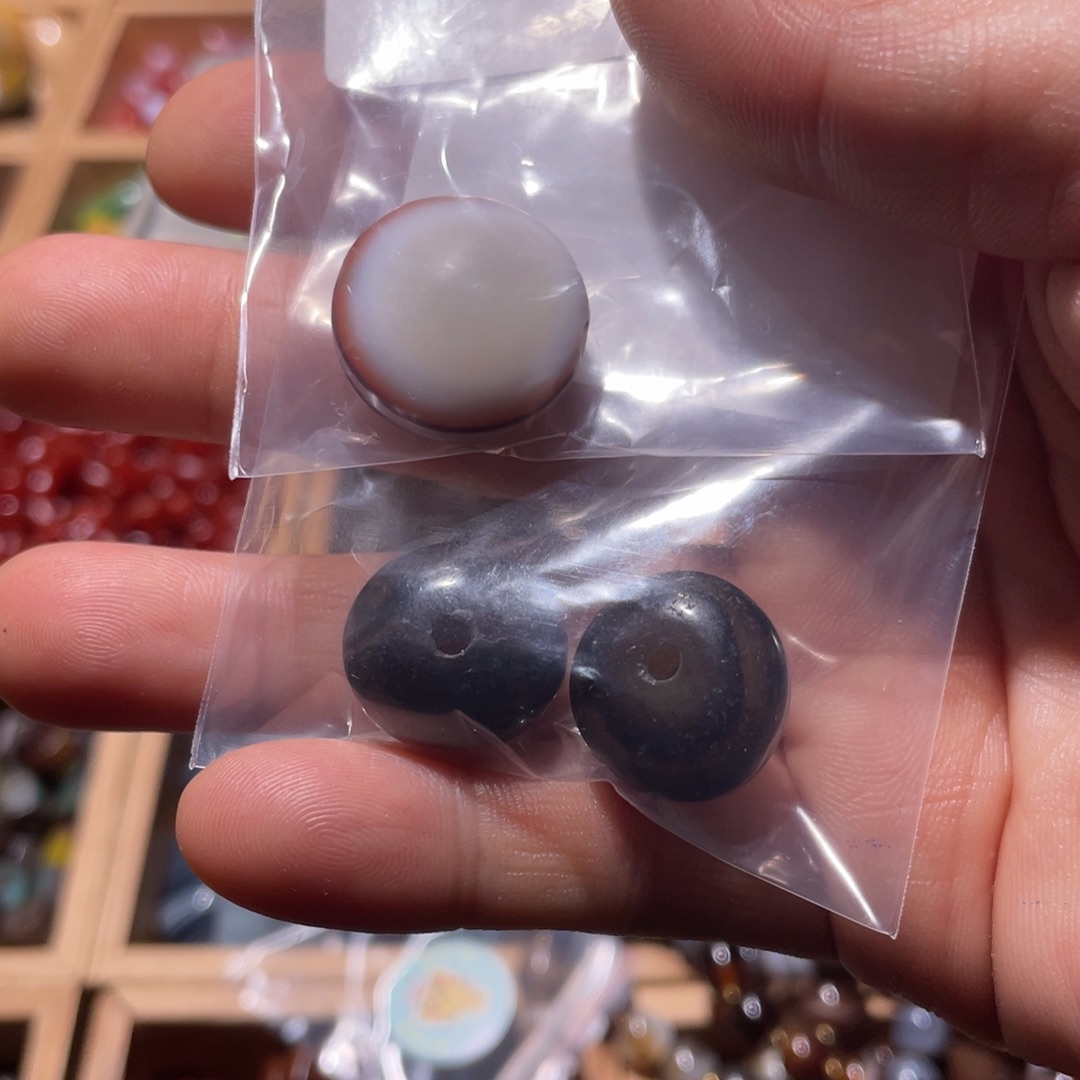 玛瑙/玉髓未镶嵌珠宝半成品