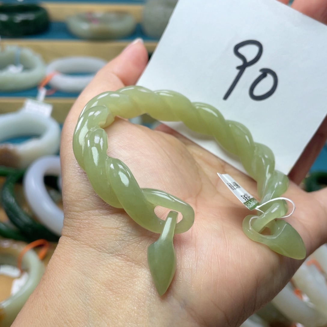 未镶嵌手镯和田玉圈口58