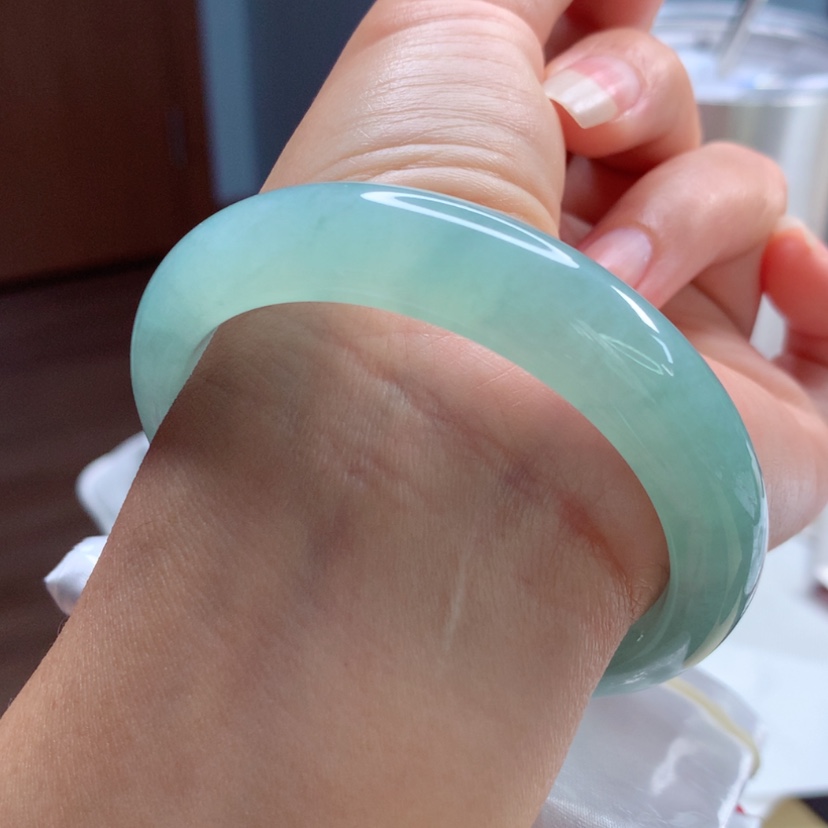 【闪购商品】翡翠手镯未镶嵌天然翡翠手镯