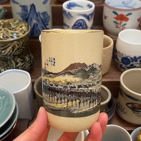 笔筒   中古物品默认微瑕，谨慎参拍，满18包邮！
