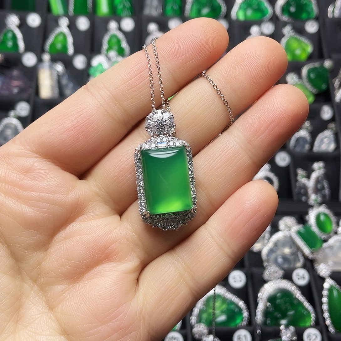 玛瑙/玉髓合金颈饰