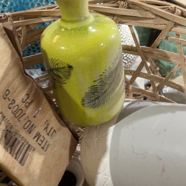 陶瓷花瓶摆件外贸出口（微瑕）高17口4公分