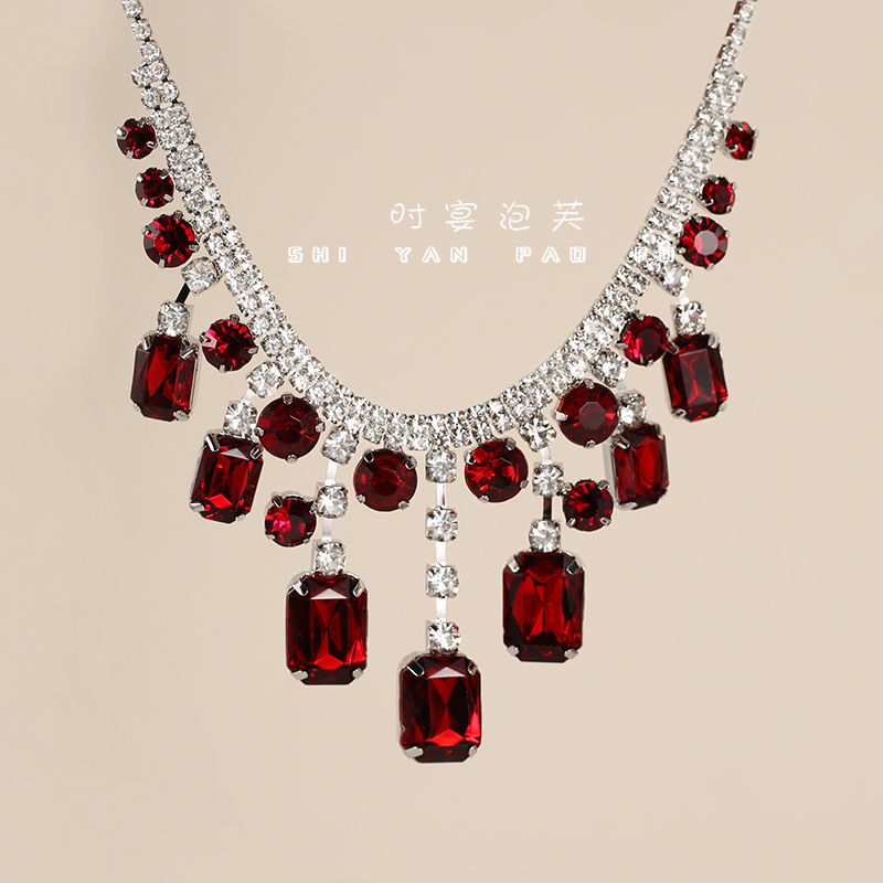 时宴泡芙 铜合金项链 宫廷公主项链轻奢复古明媚红方块锆石锁骨链