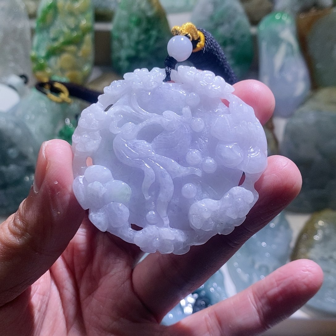 【闪购商品】翡翠颈饰未镶嵌喜上眉梢