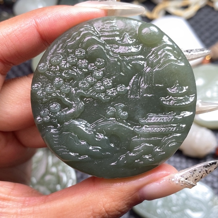 和田玉颈饰未镶嵌