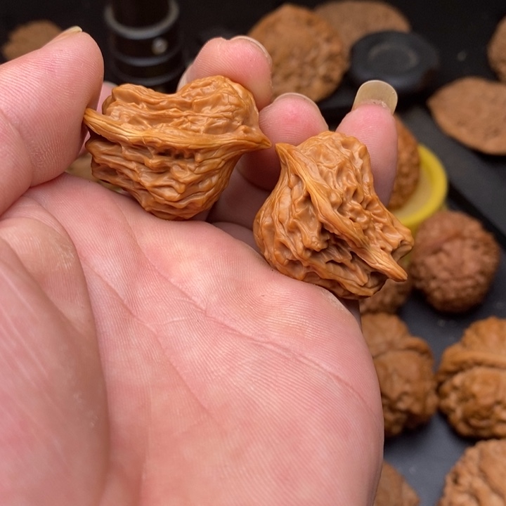 S***n桃核把件比翼双飞1234