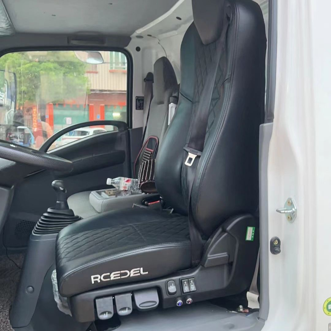 艾辰4米2轻卡专用航空气囊通风加热按摩轻卡通用气囊航空座椅