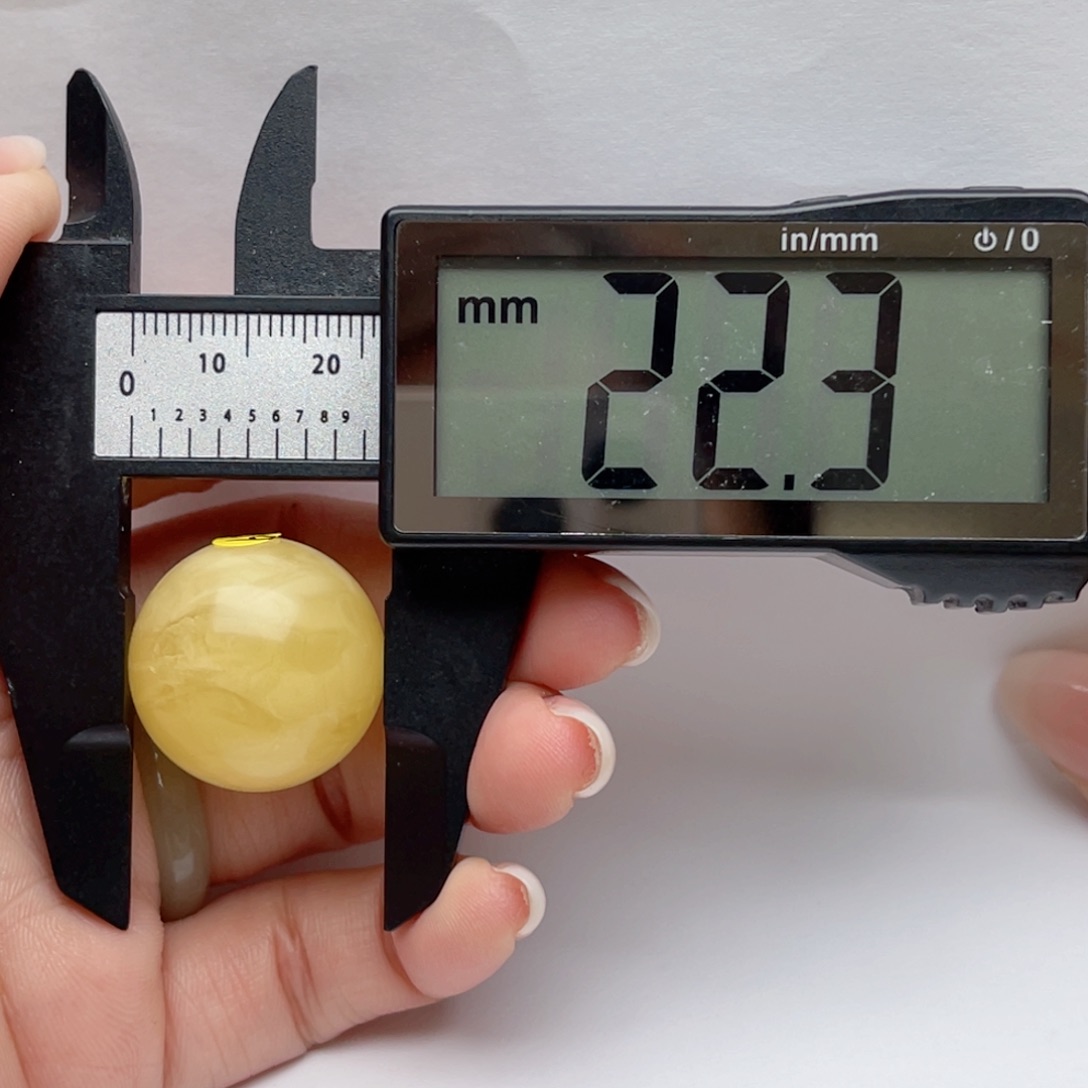 蜜蜡裸石未镶嵌A****蜜蜡微瑕圆珠 思思