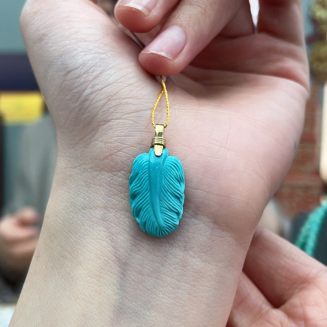 绿松石颈饰未镶嵌