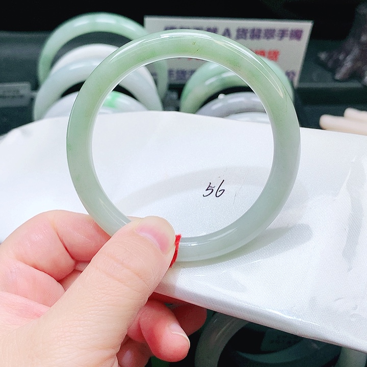 翡翠未镶嵌手镯132